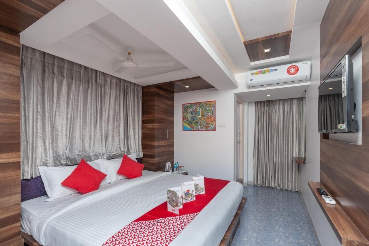 Capital O Admire Suit Hospitality Chennai Exteriör bild